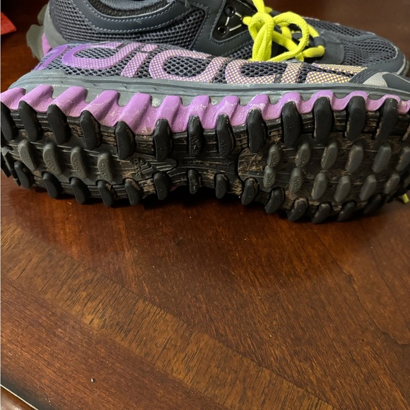 Adidas Women's Black and Purple Trail Shoes - Picture 4 of 8